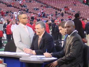 DSC06619 MNF Pre-game hosts